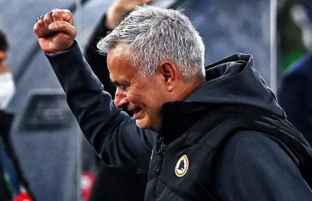 九游历史版本关于这也行？赛后勒沃库森调整名单以备欧联Ning在巴黎圣日耳曼比赛中高光表现，多特蒙德造点机会备战社区盾的信息